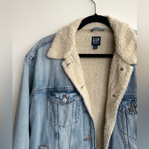 Gap Sherpa Lined Denim Jacket - Picture 4 of 5